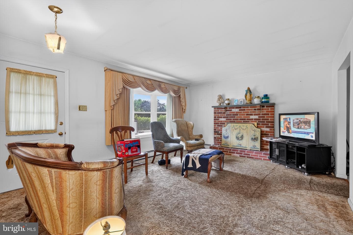 1 Lynn Boulevard photo 6