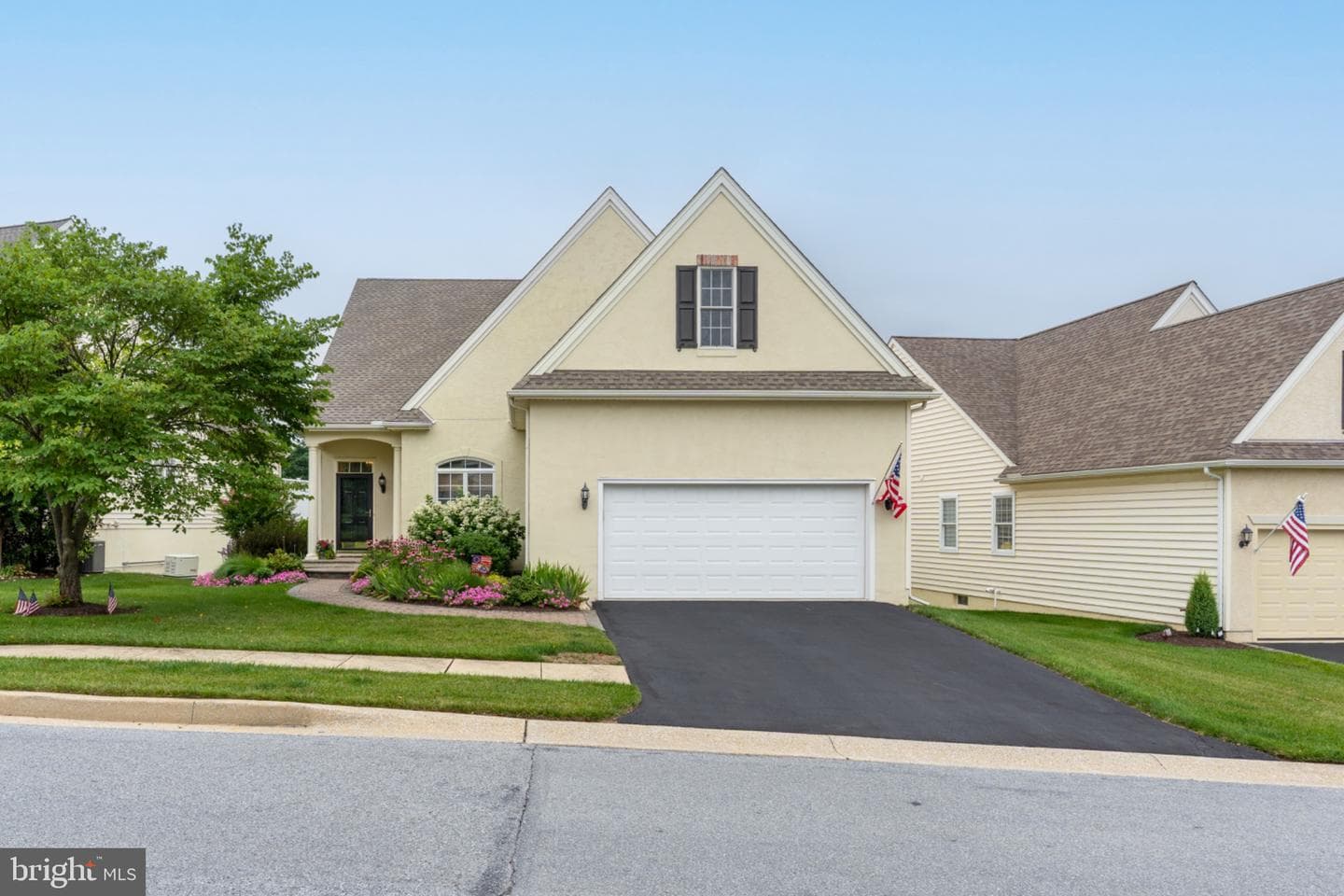 315 Carlisle Drive photo 1