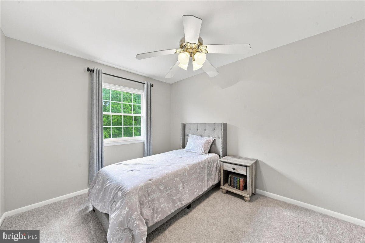 292 Carlyn Court photo 20