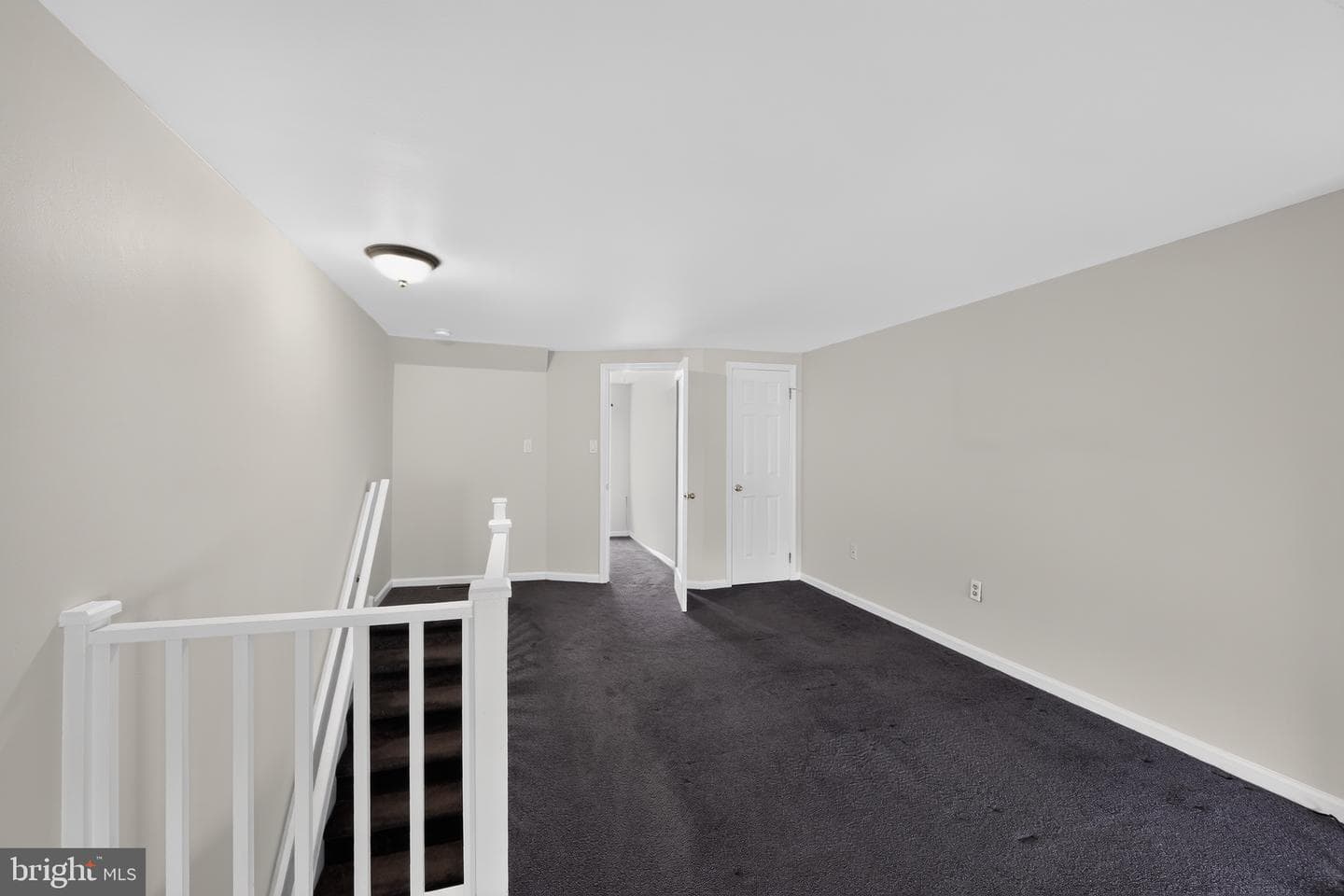 229 E Market Street photo 16