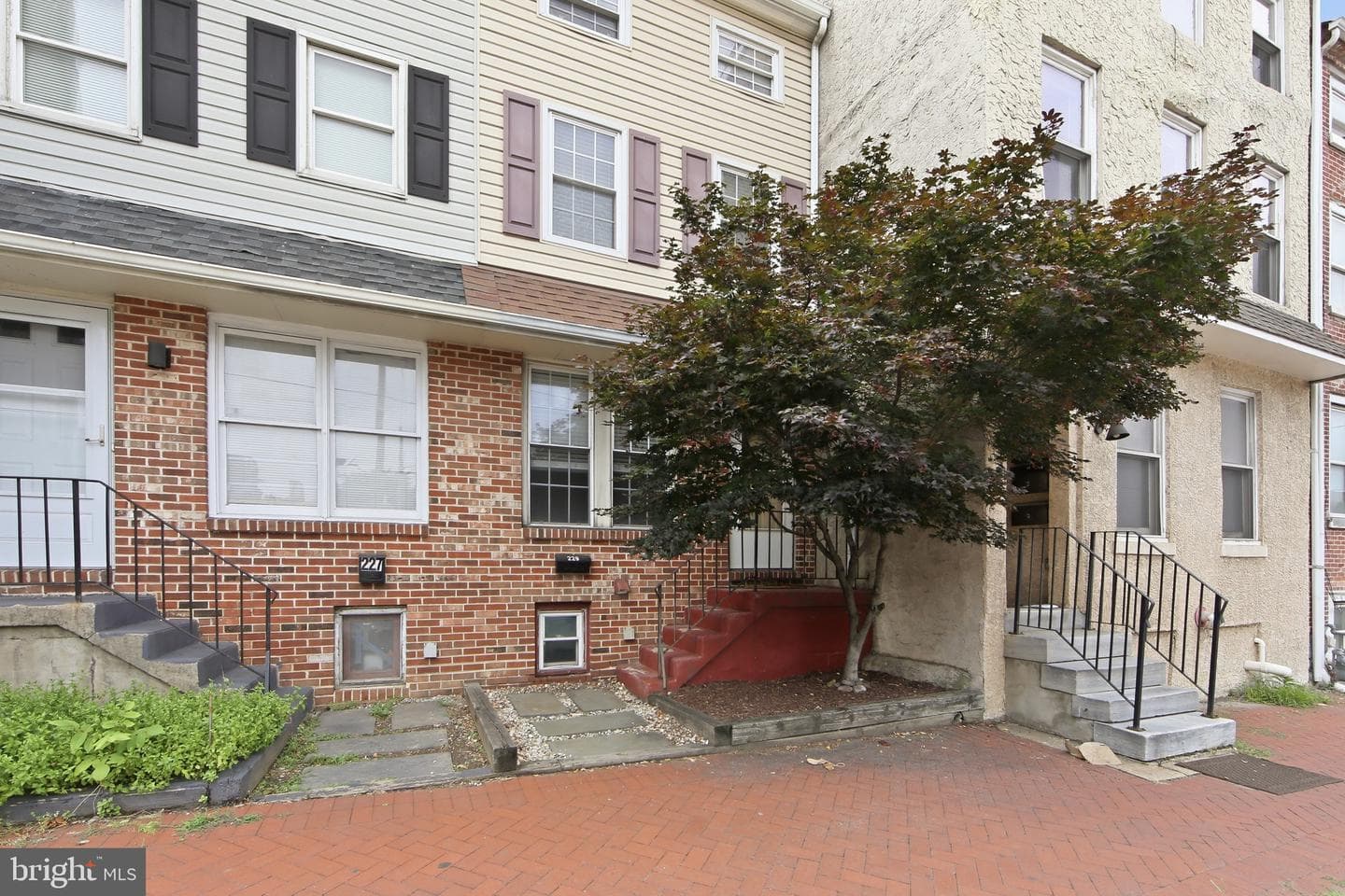 229 E Market Street photo 25
