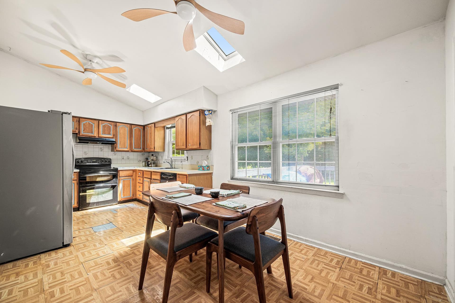 102 Montgomery Drive photo 11