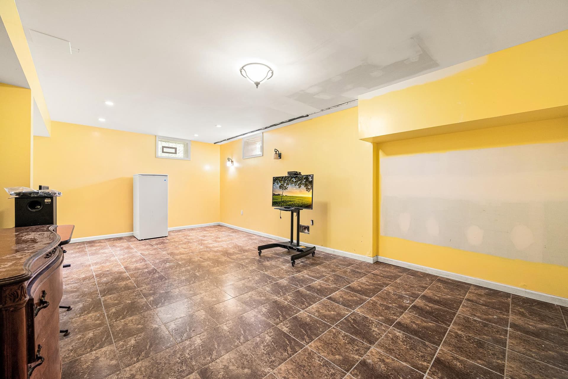 102 Montgomery Drive photo 24