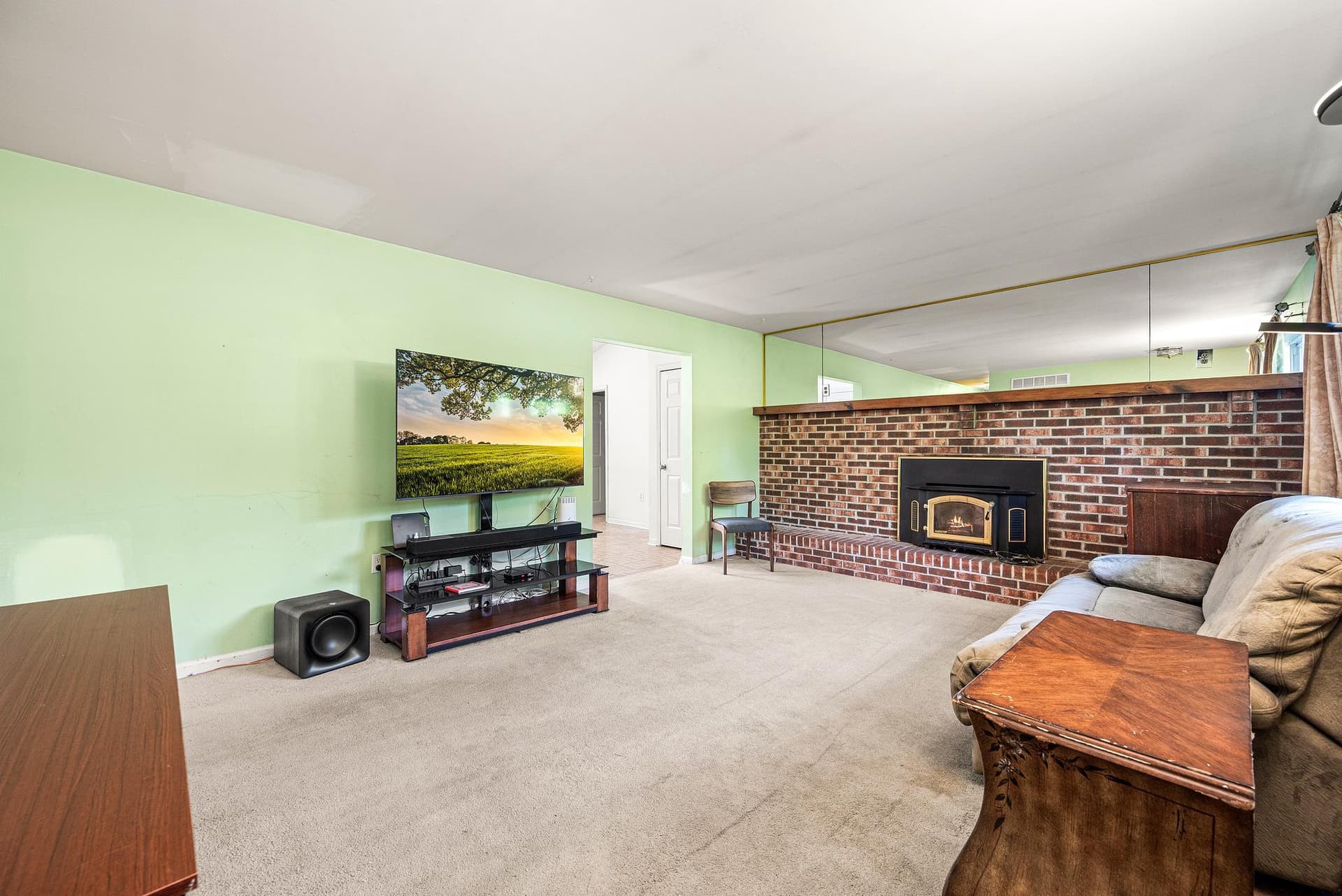 102 Montgomery Drive photo 6