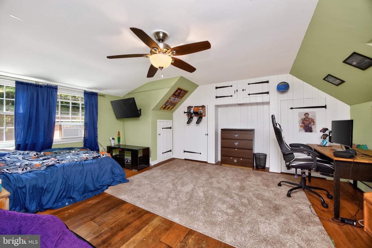 1336 Olive Street photo 17