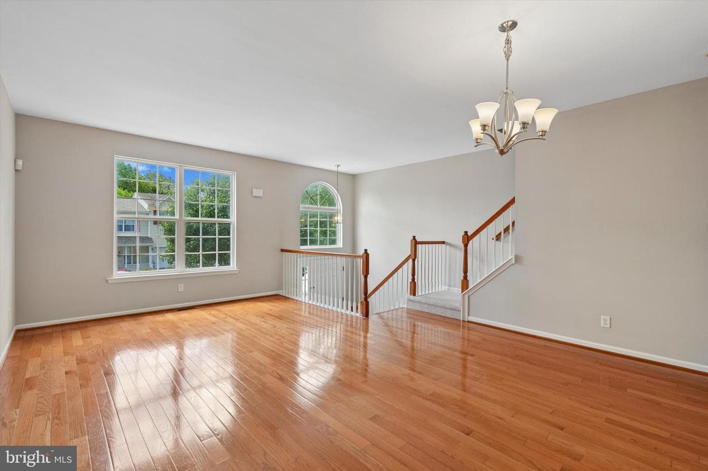 278 Yorktown Court photo 3