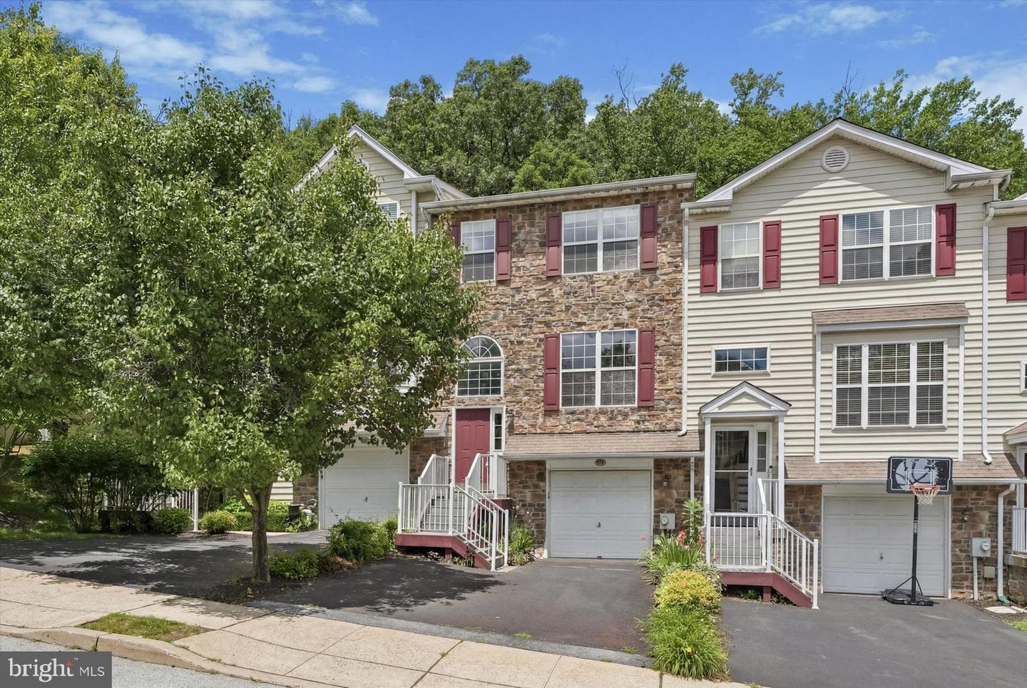 278 Yorktown Court photo 44