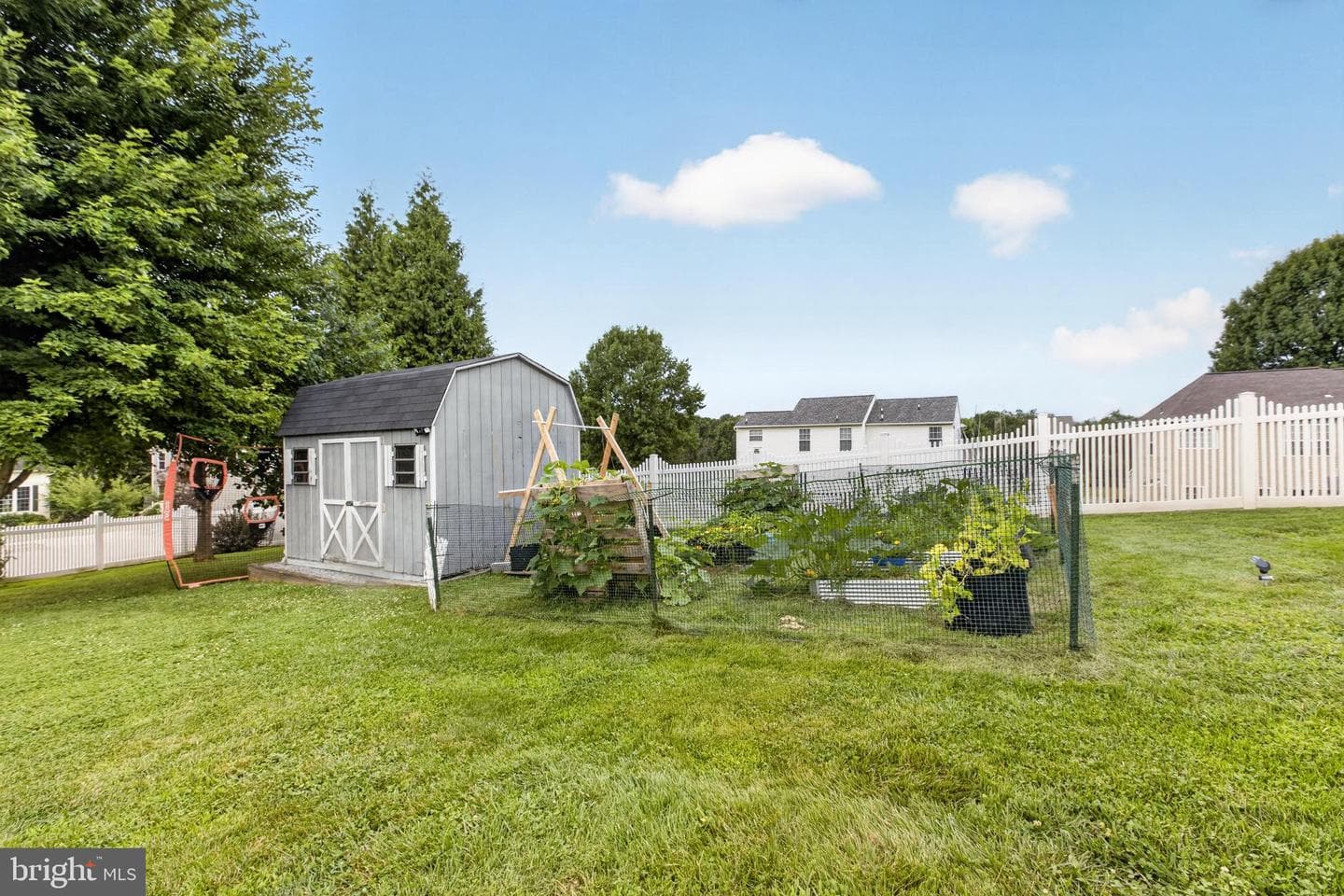 122 Winston Way photo 19