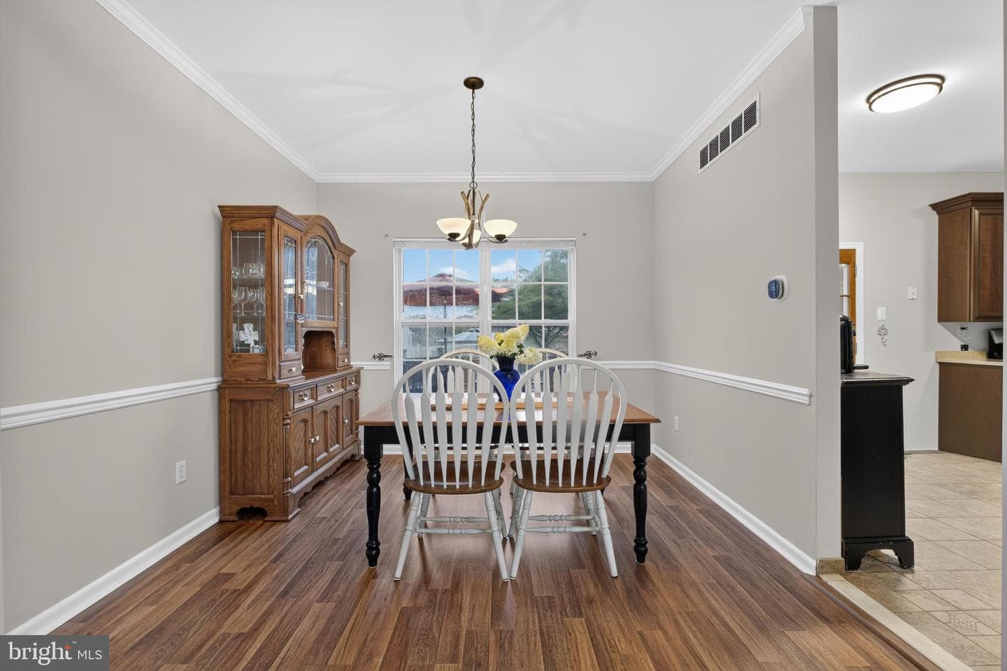 122 Winston Way photo 5