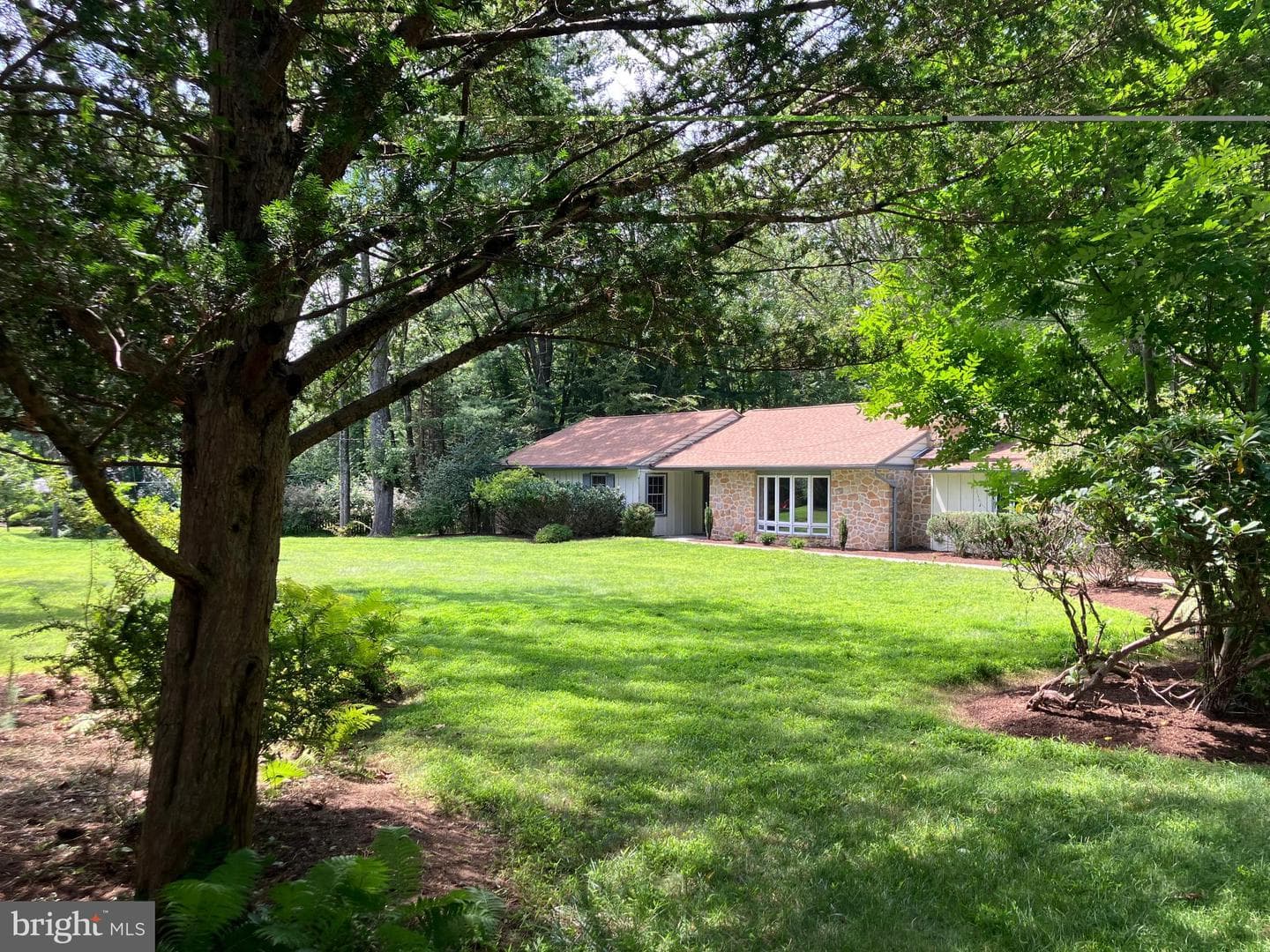 14 Laurel Circle