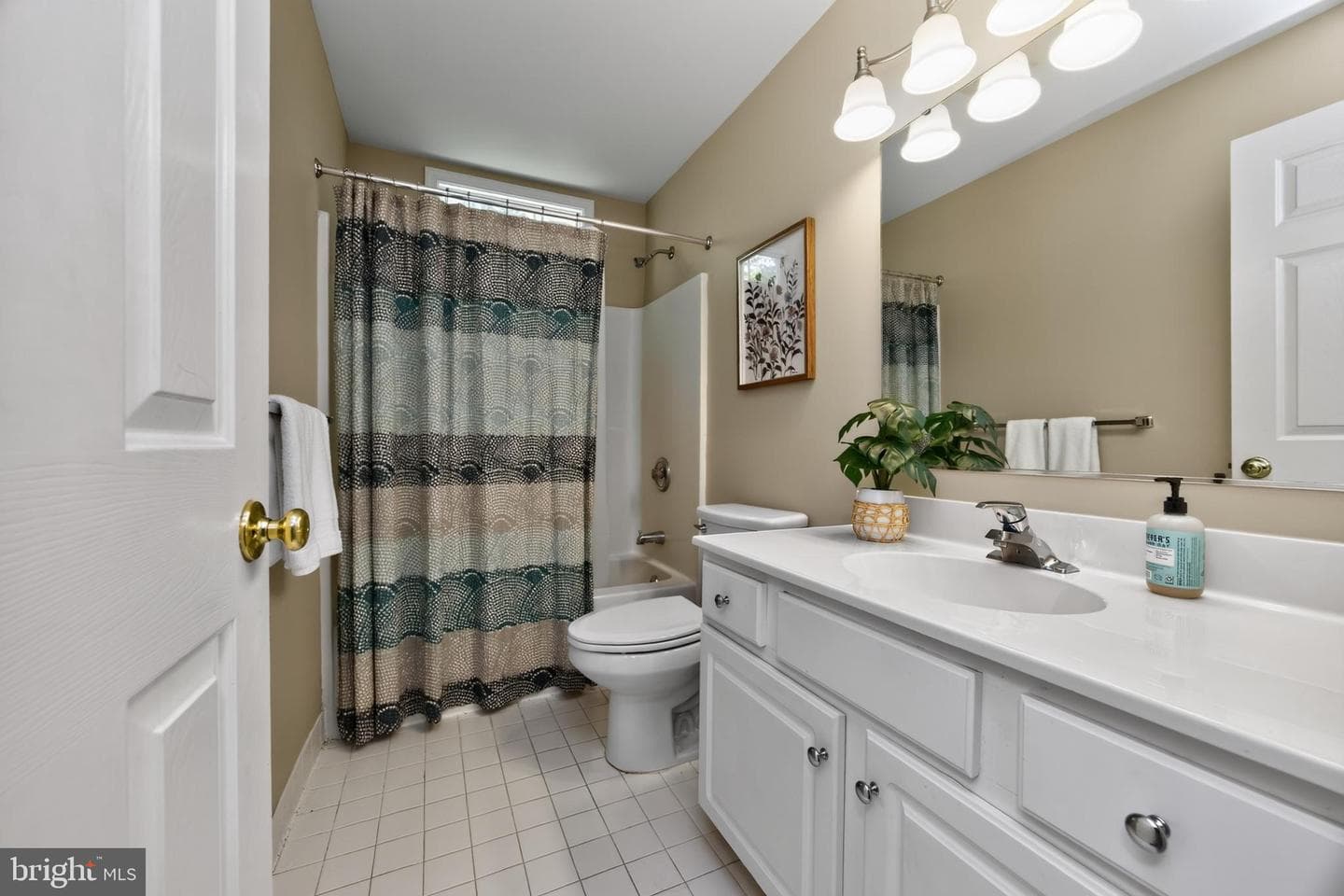 163 Hillcrest Avenue photo 36