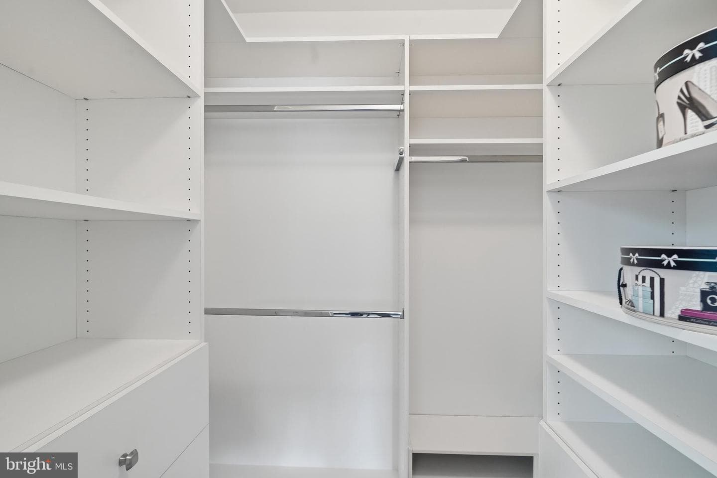 1401 Raintree Lane #1401 photo 18