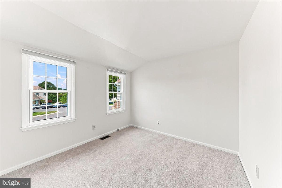 919 Samantha Circle photo 24
