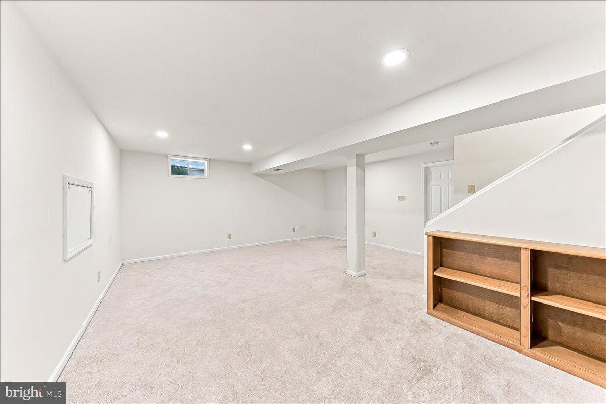 919 Samantha Circle photo 33