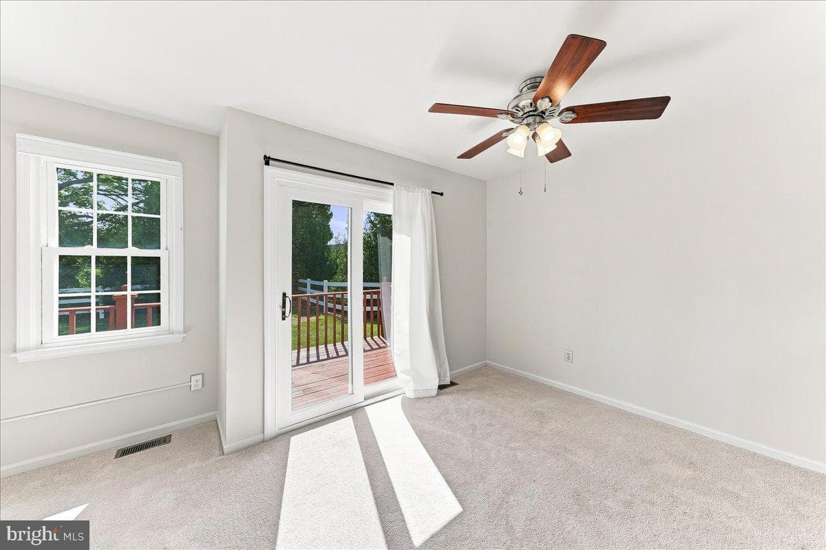 919 Samantha Circle photo 9
