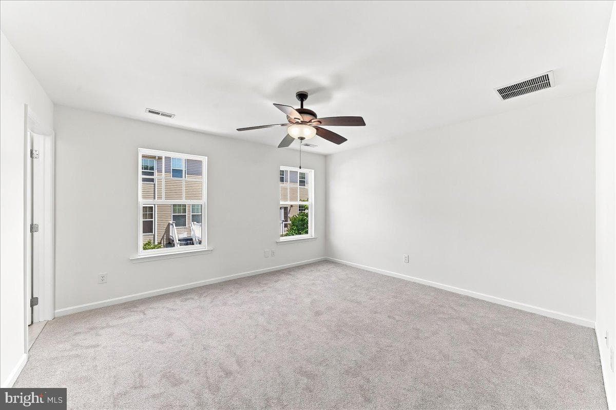 315 E 3rd Street photo 21