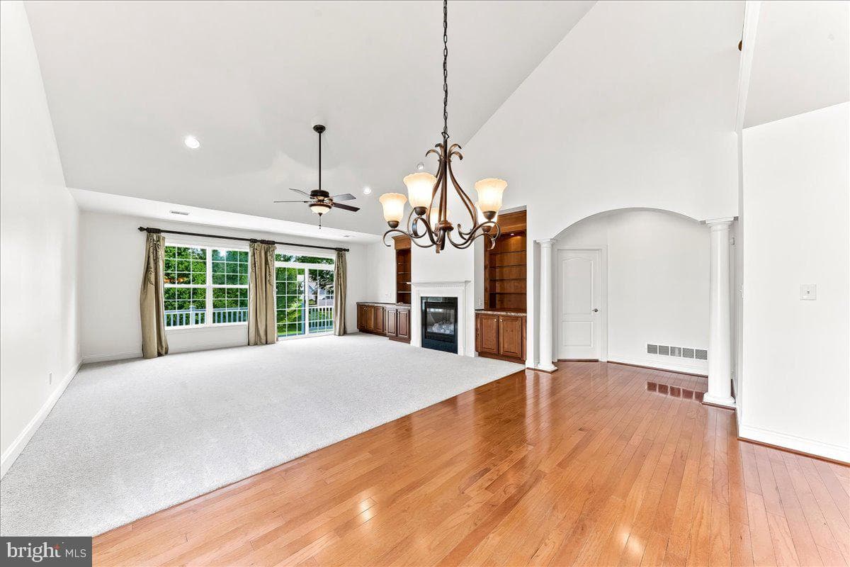 207 Hendrickson Lane photo 13