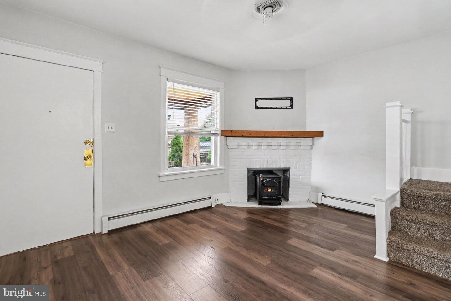 624 Bridge Street photo 10