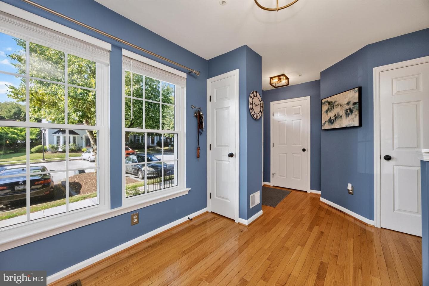 605 Coach Hill Court photo 3
