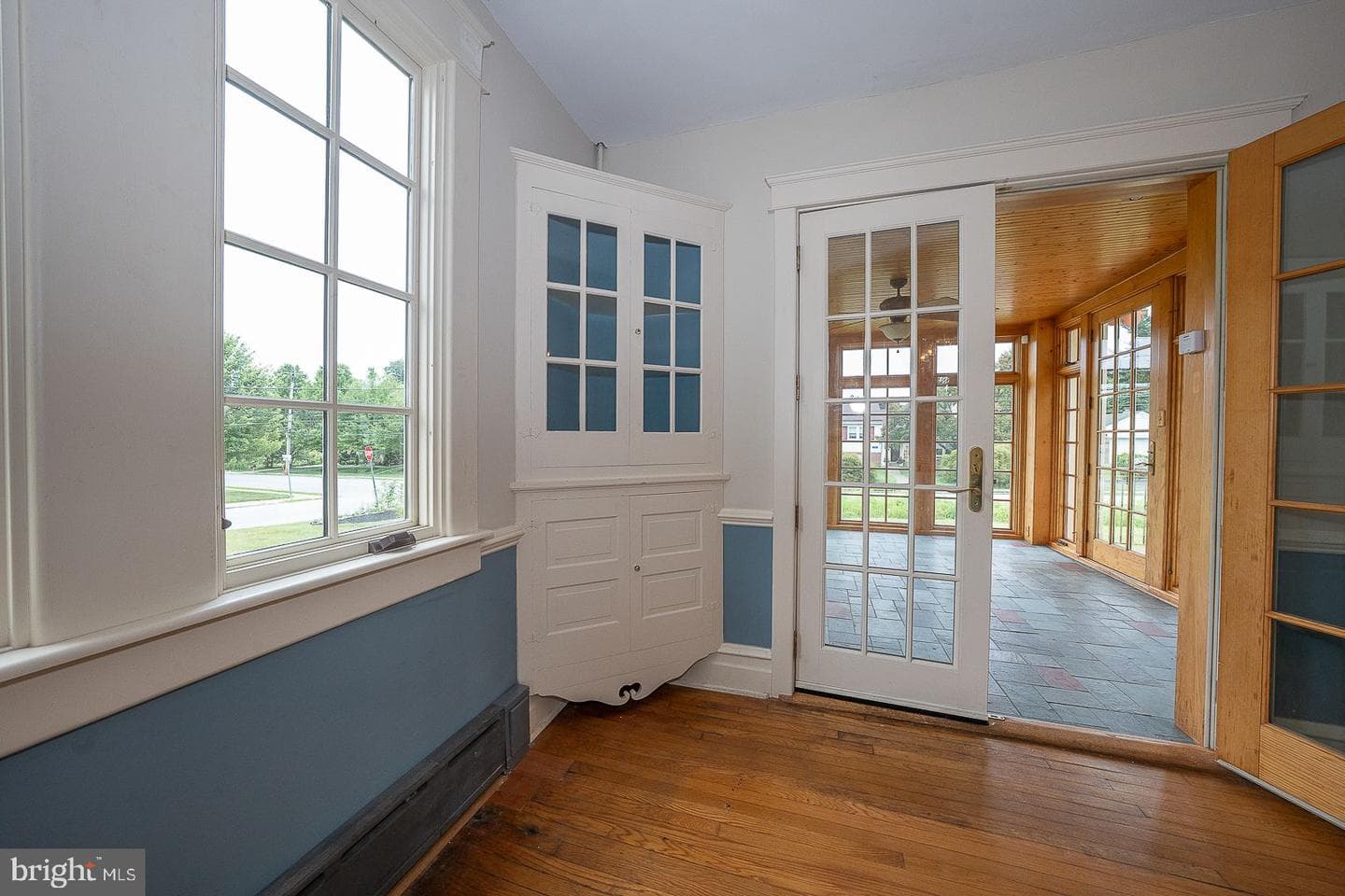 307 Monument Avenue photo 12