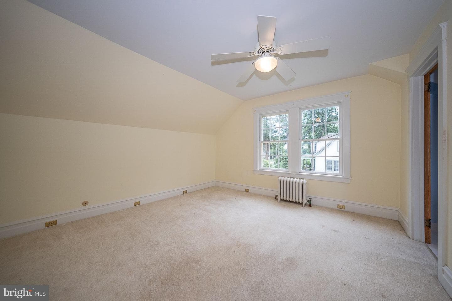 307 Monument Avenue photo 26