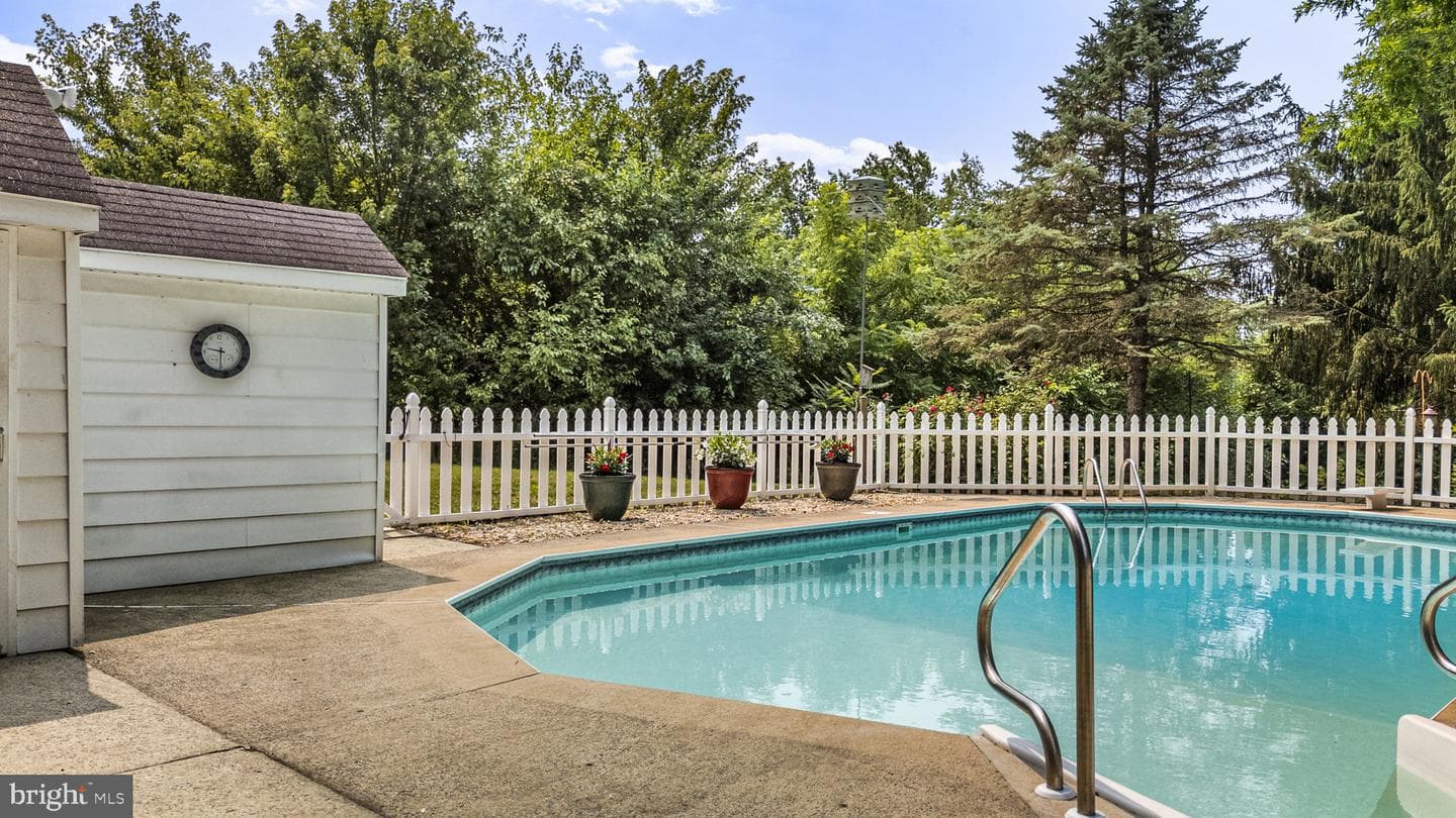 1534 S Keim Street photo 15