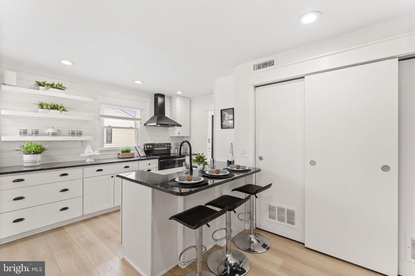 113 Manor Road photo 15