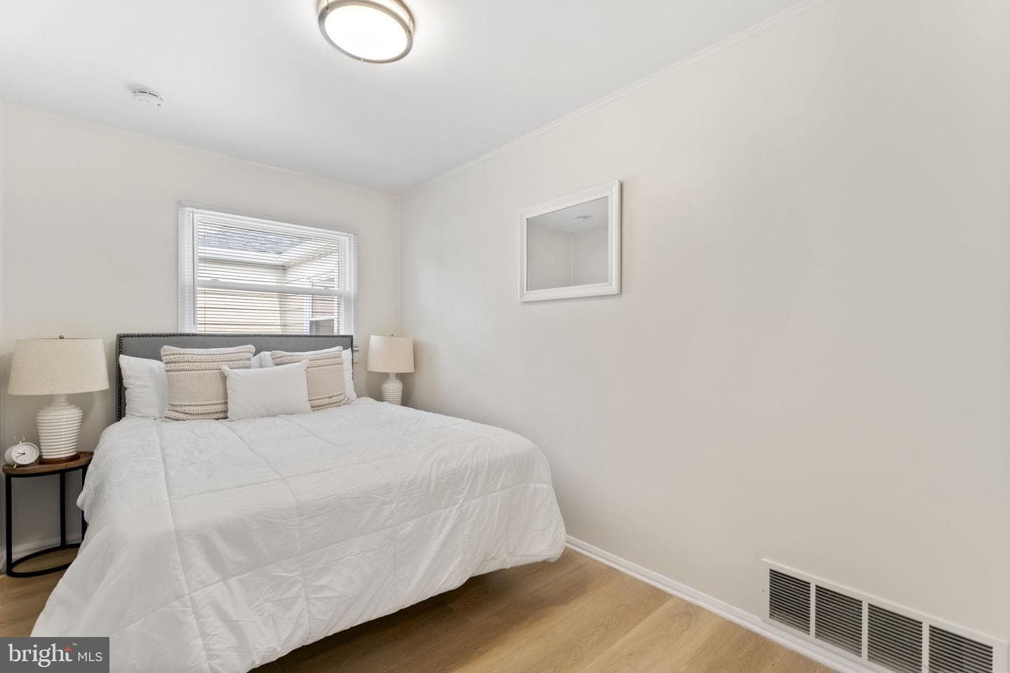 113 Manor Road photo 26