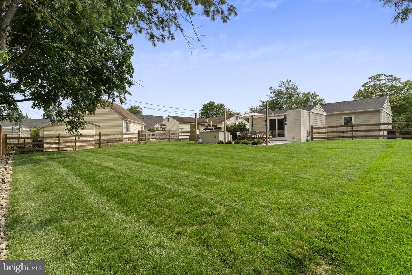 113 Manor Road photo 37