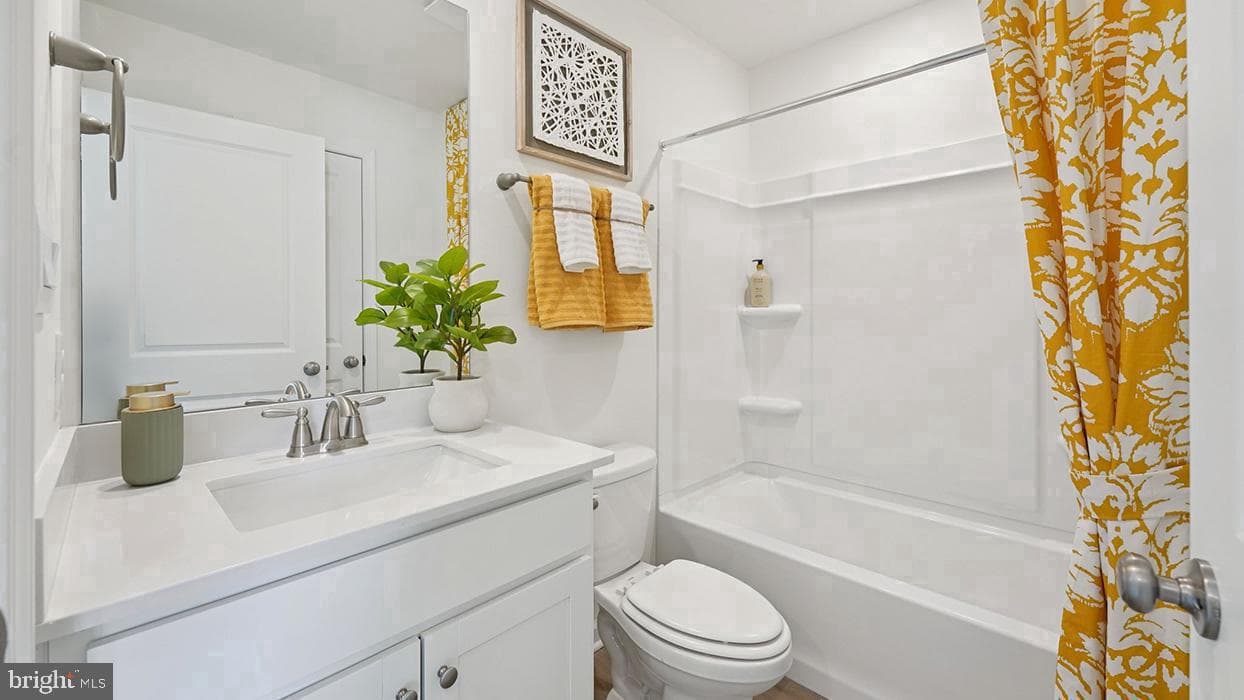 520 Lyanna Way photo 26