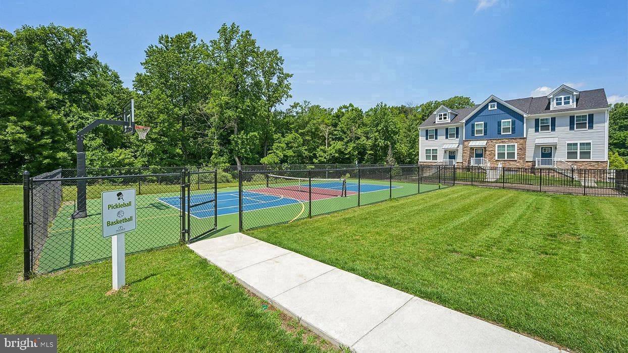 520 Lyanna Way photo 49