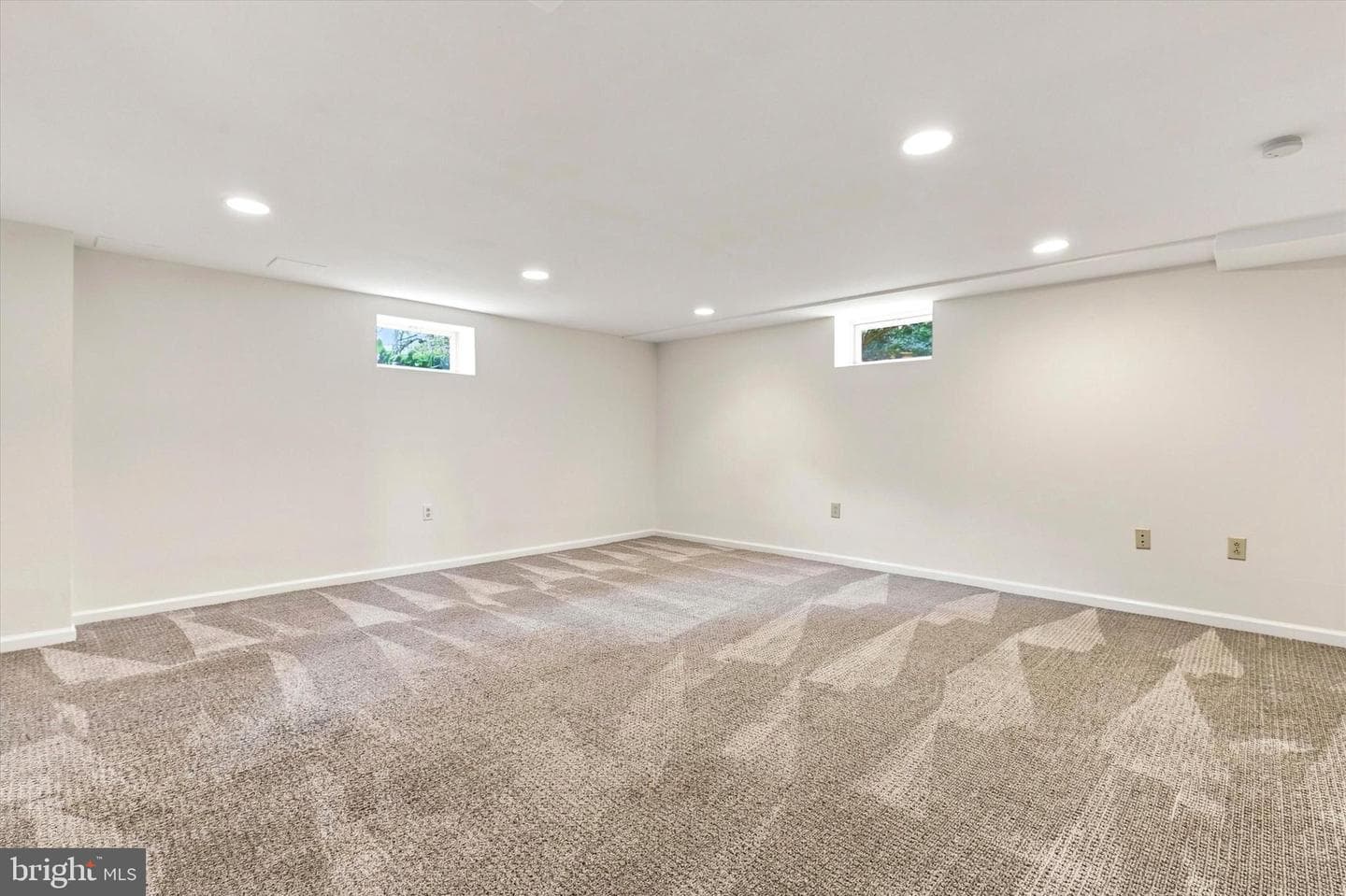 303 Landsende Road photo 25