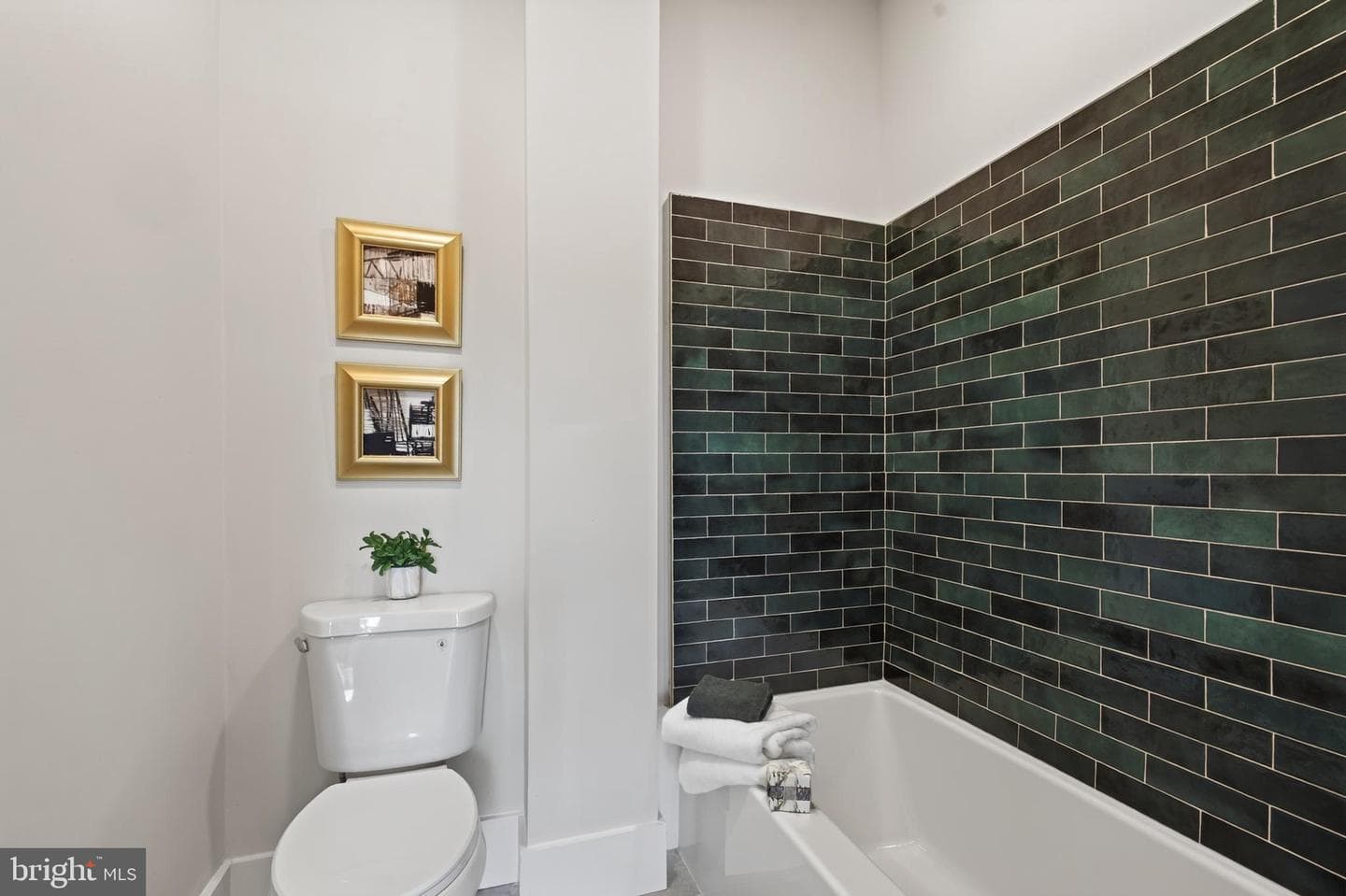 149 Poplar Street photo 18