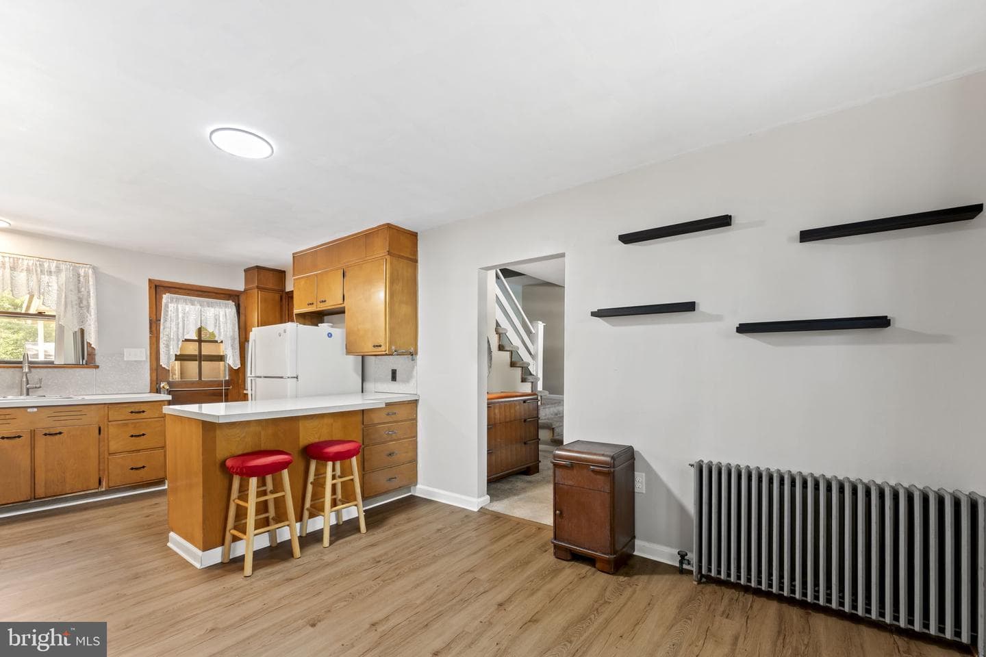250 Watson Avenue photo 12