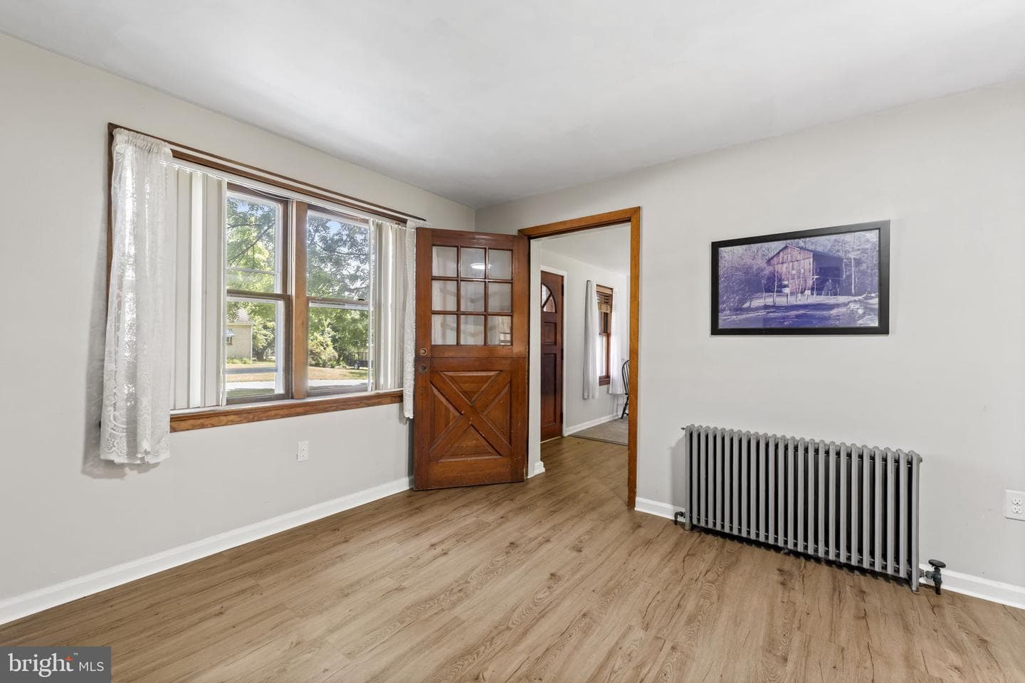 250 Watson Avenue photo 9