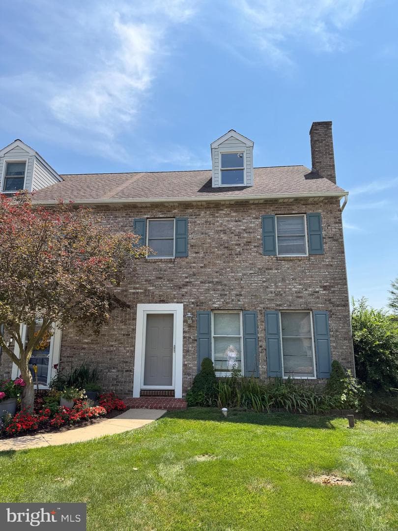 447 Cahill Circle photo 2