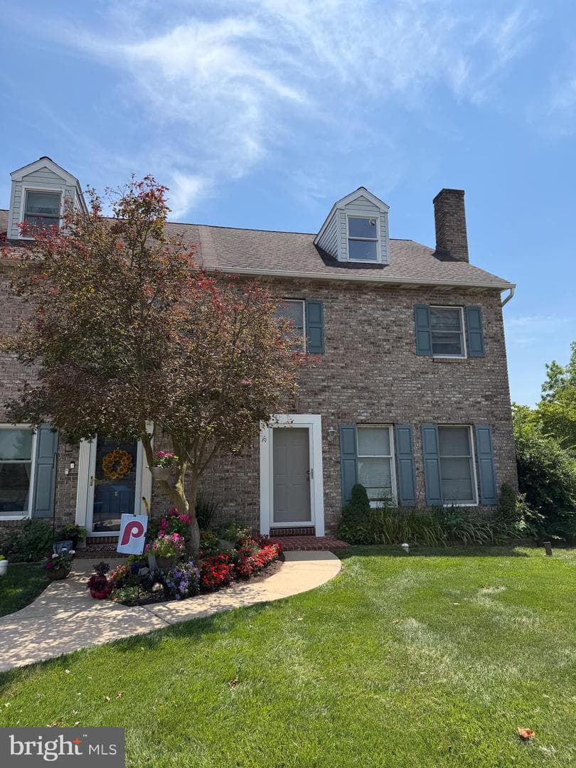 447 Cahill Circle photo 3