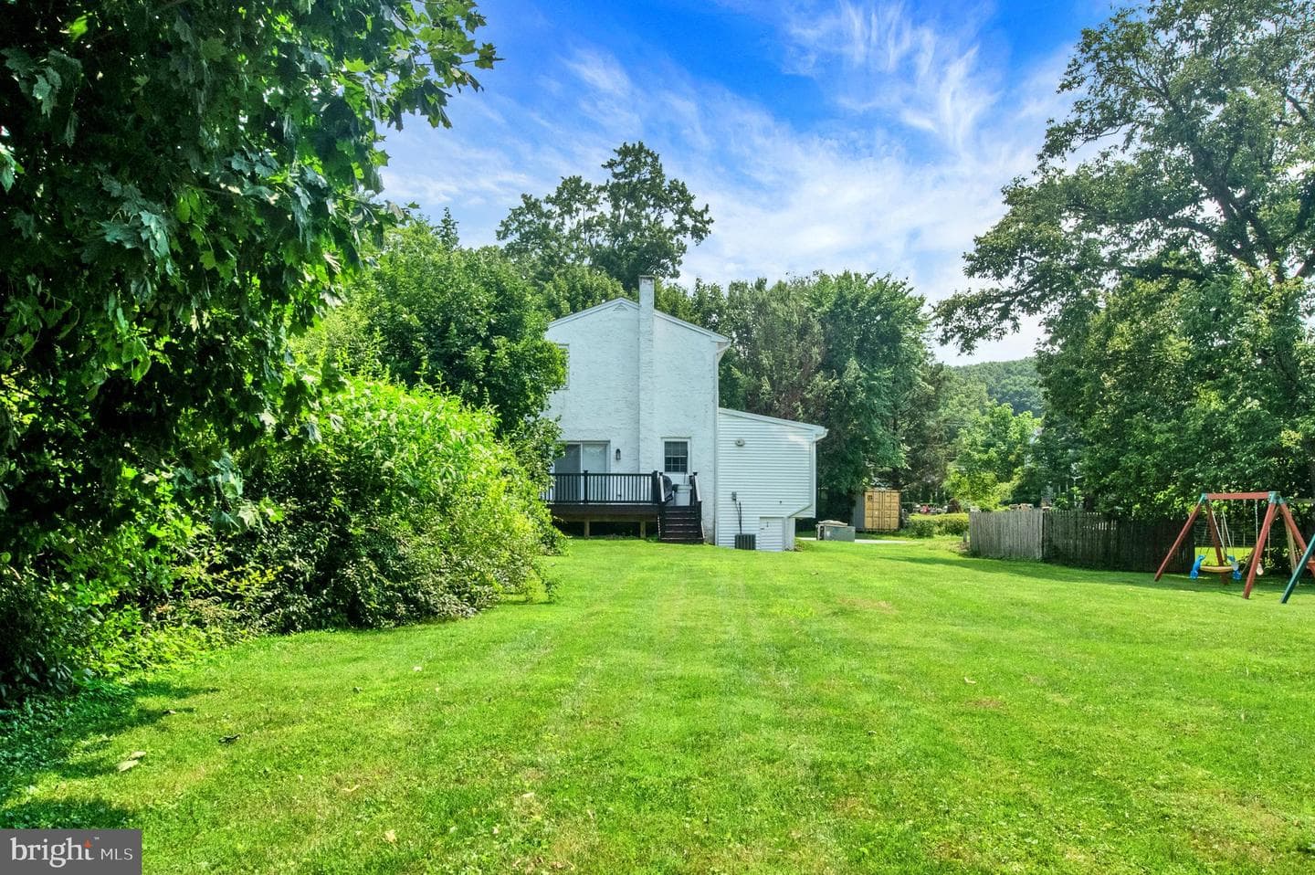 1305 Stirling Street photo 32