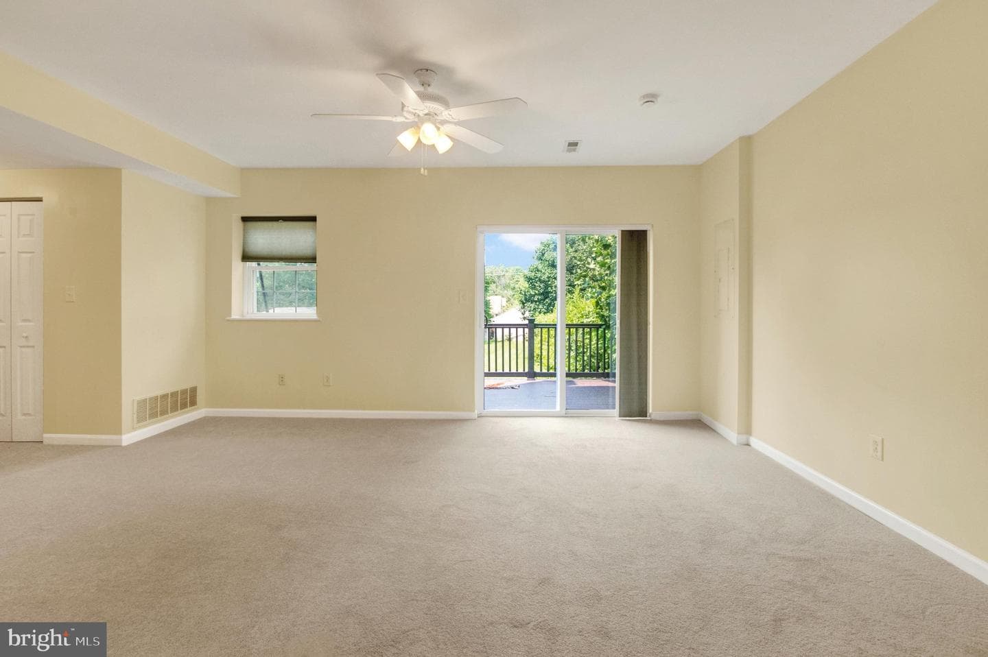 1305 Stirling Street photo 8
