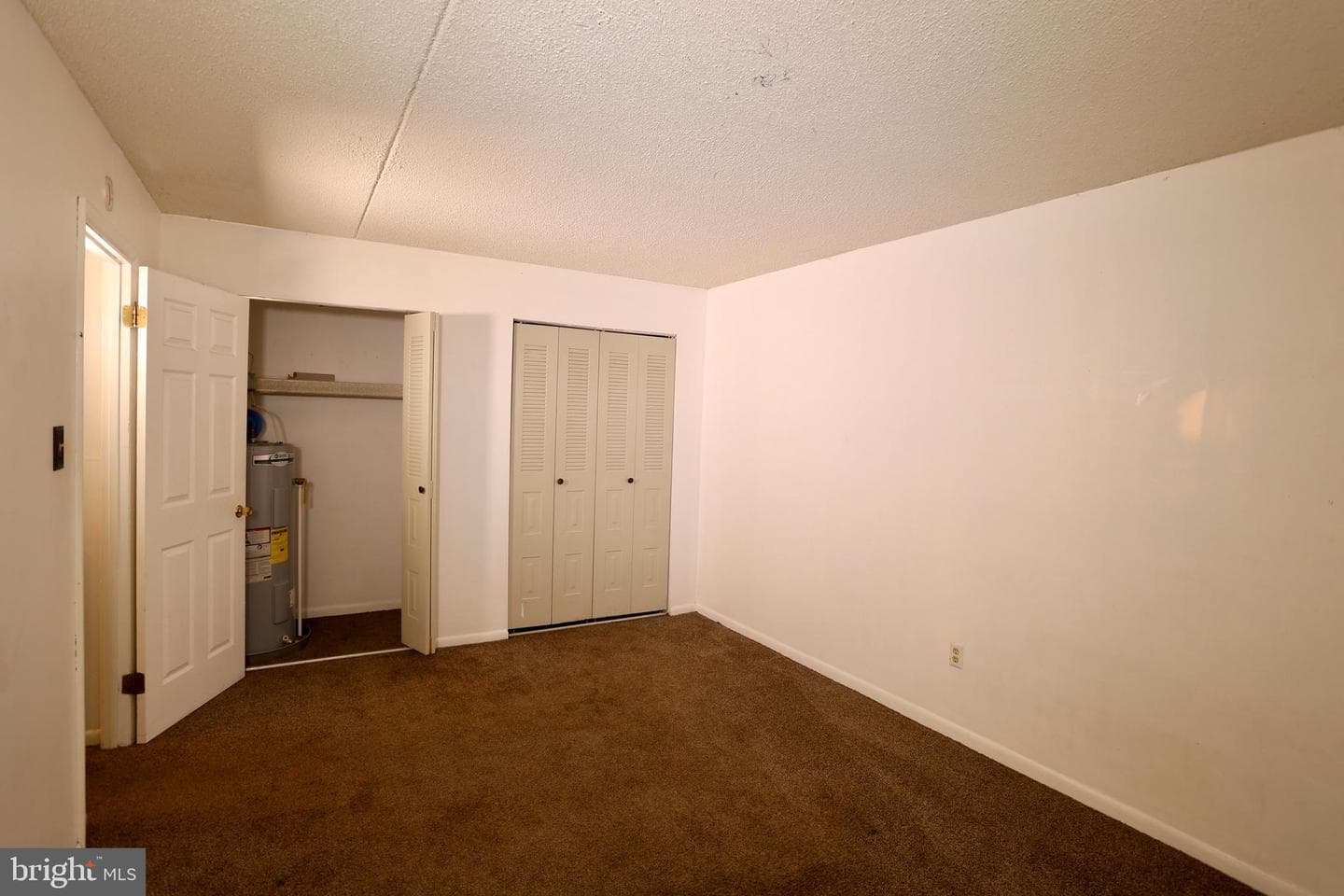 2407 Pond View Drive #2407 photo 15