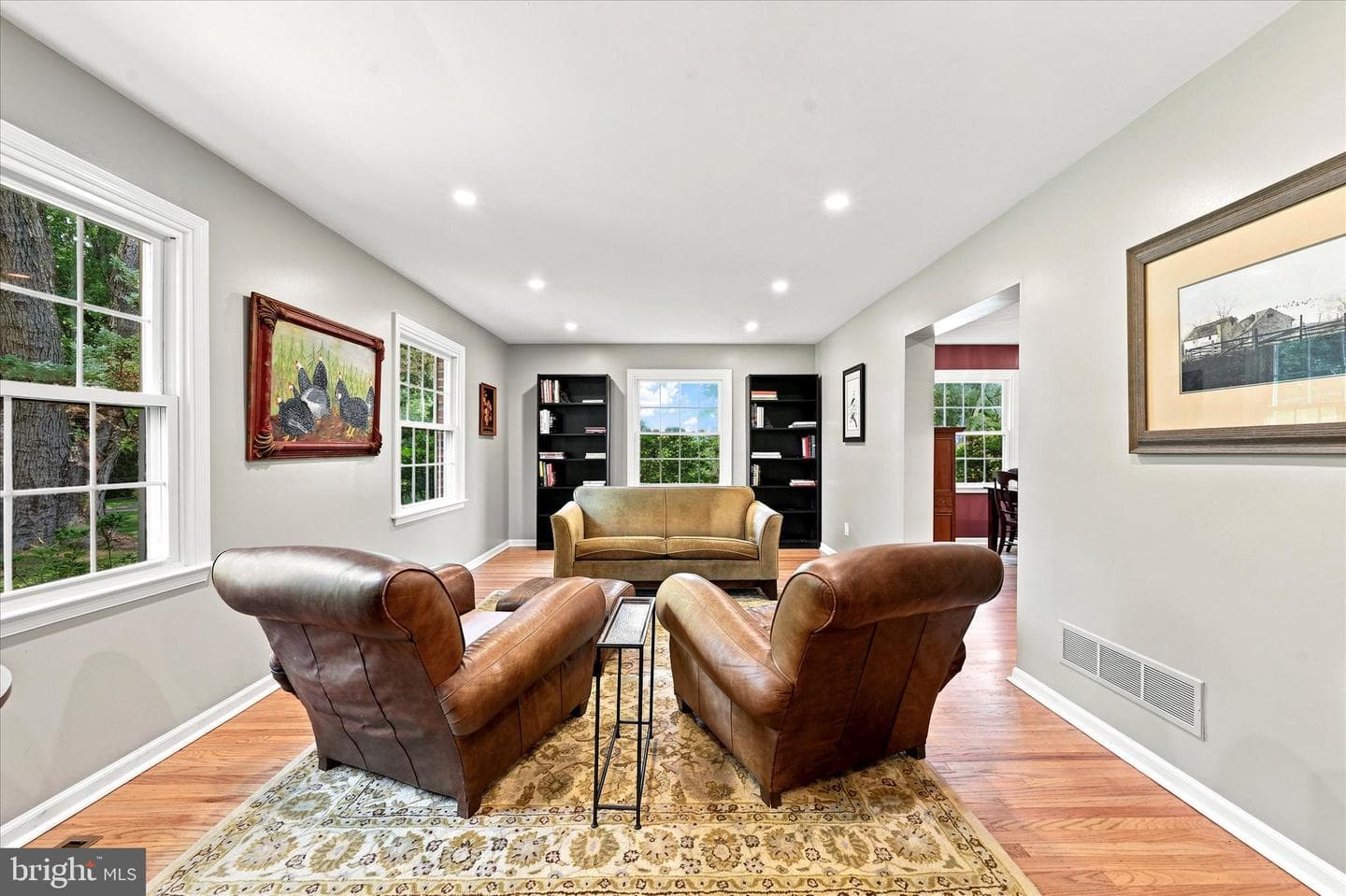 7 Manor View Circle photo 2