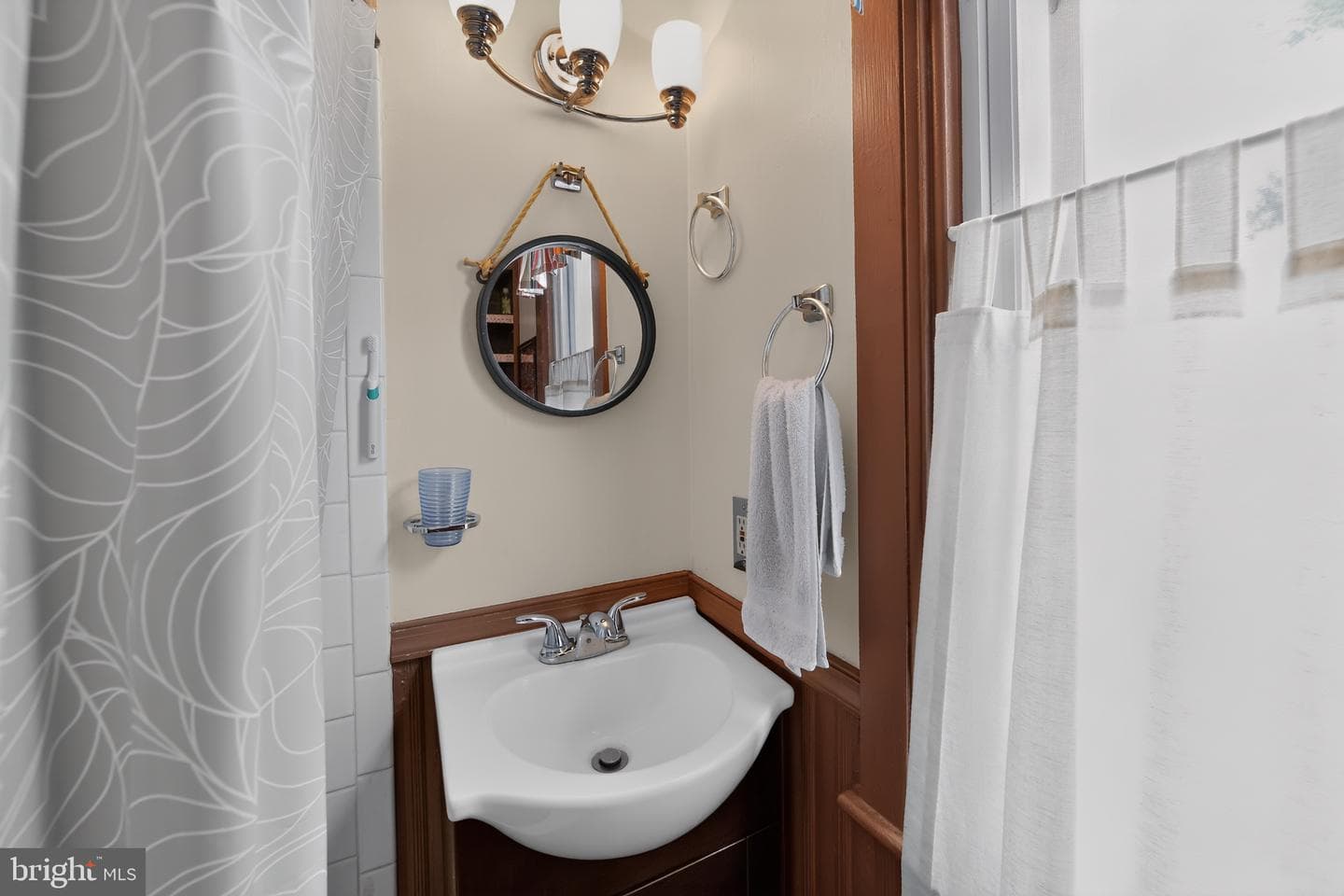 241 Washington Avenue photo 28