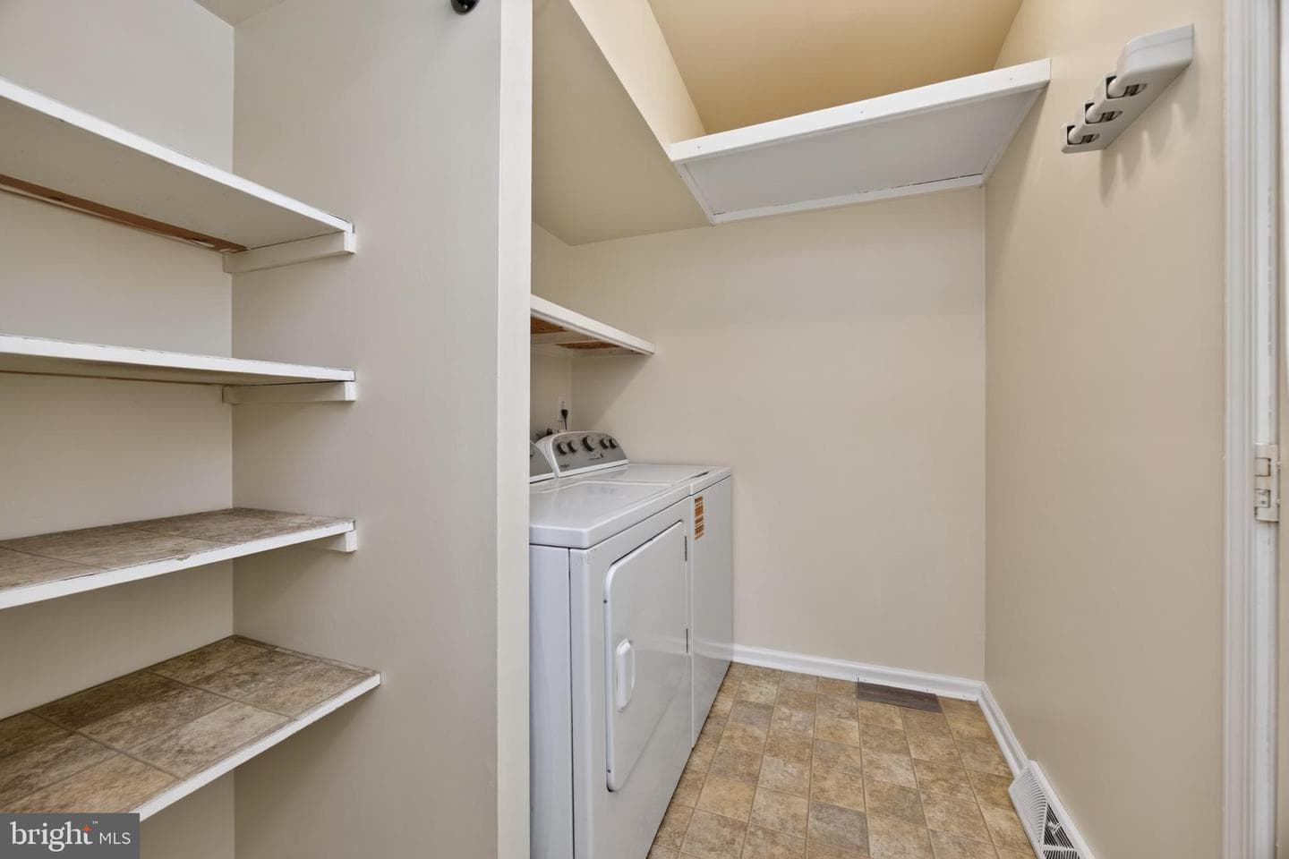 455 Spruce Drive photo 30