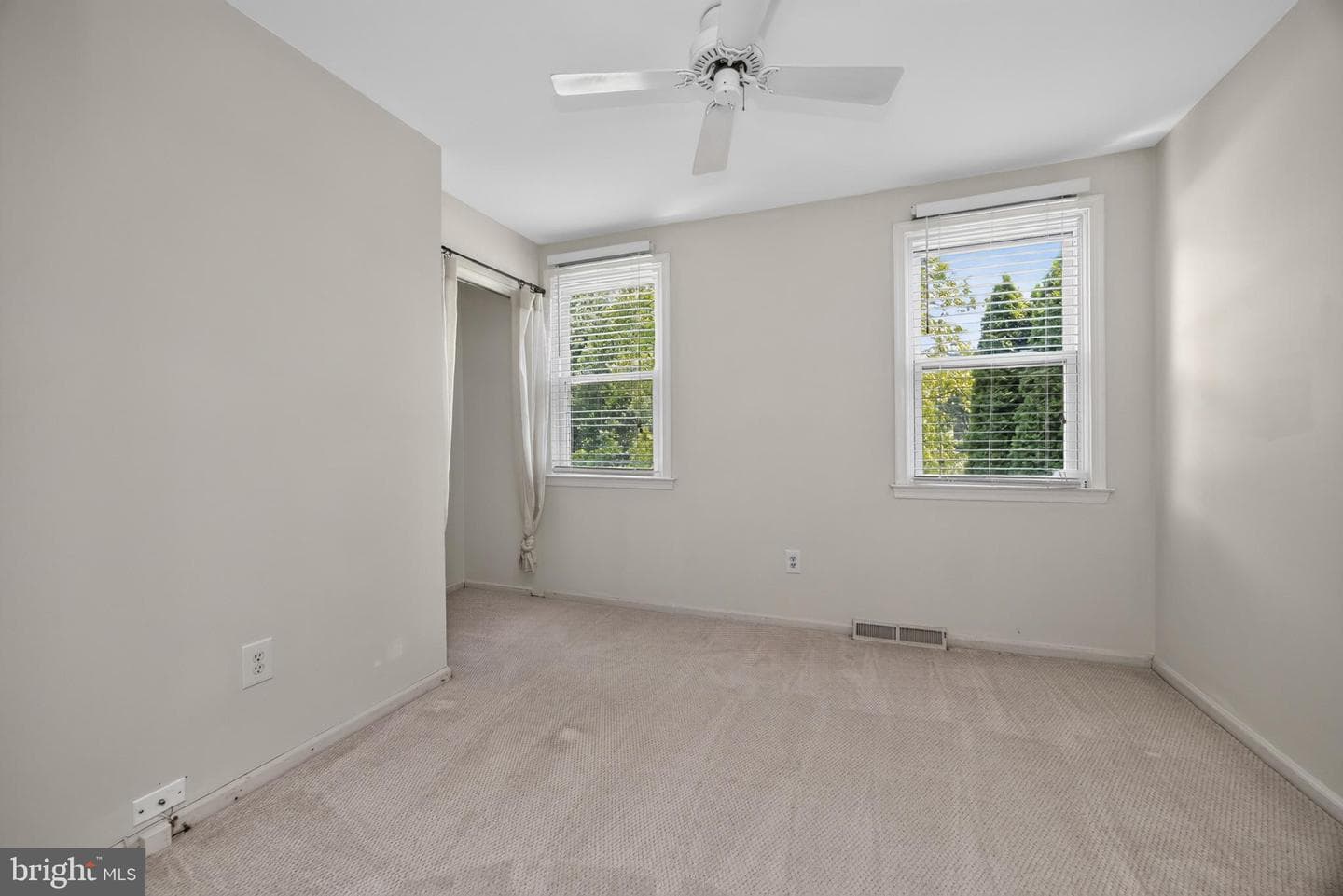 455 Spruce Drive photo 32
