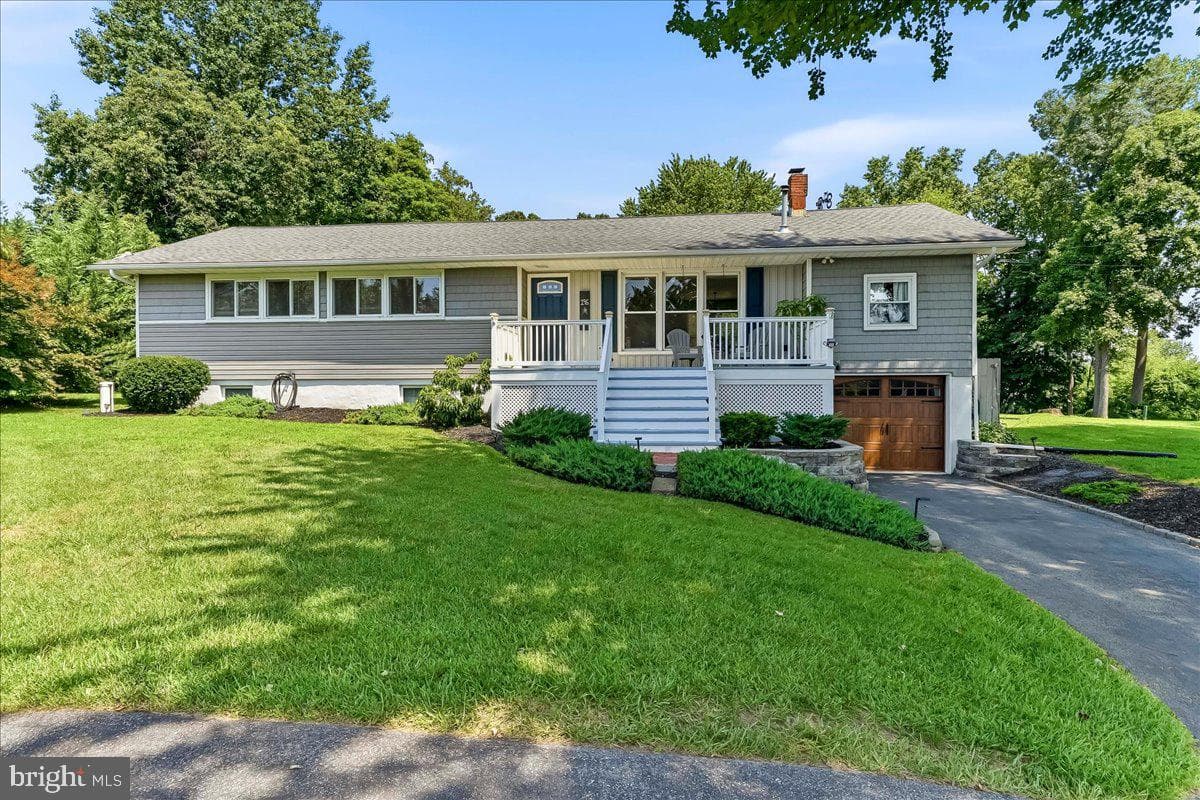 196 Highland View Drive, Lincoln University