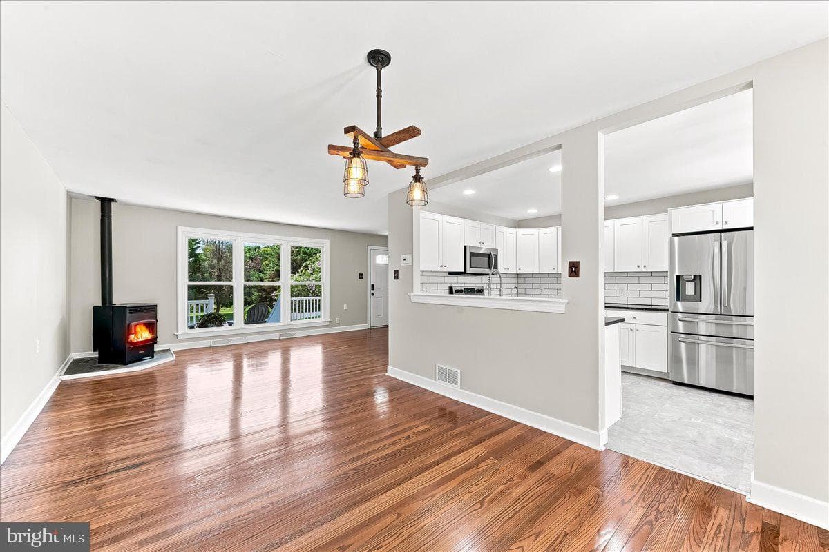 196 Highland View Drive photo 14