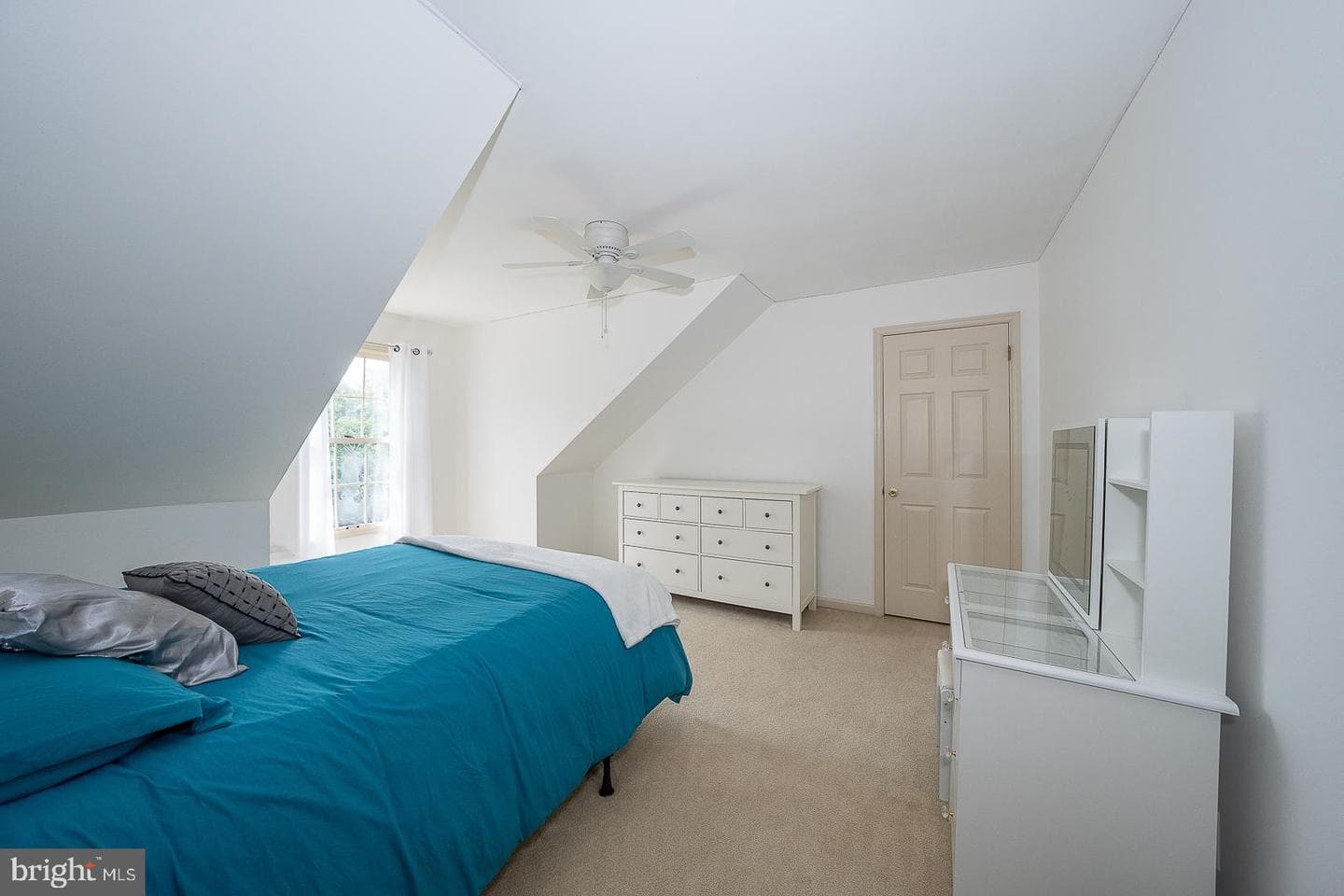 842 Penns Way photo 31