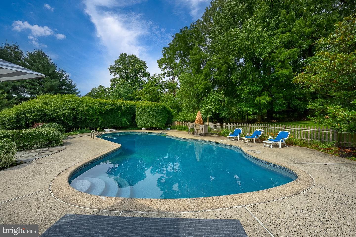 842 Penns Way photo 36