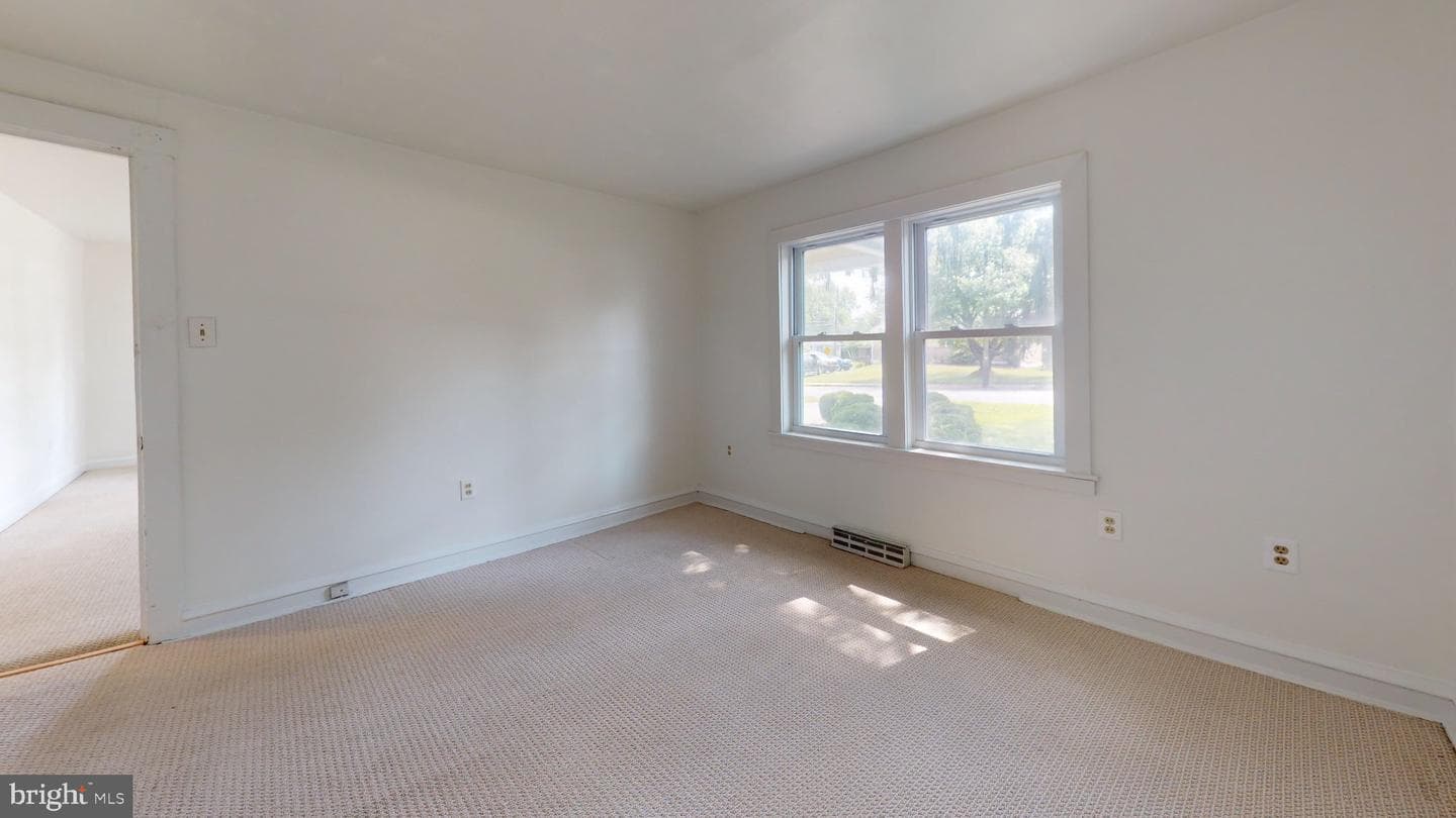 4131 Horseshoe Pike photo 10