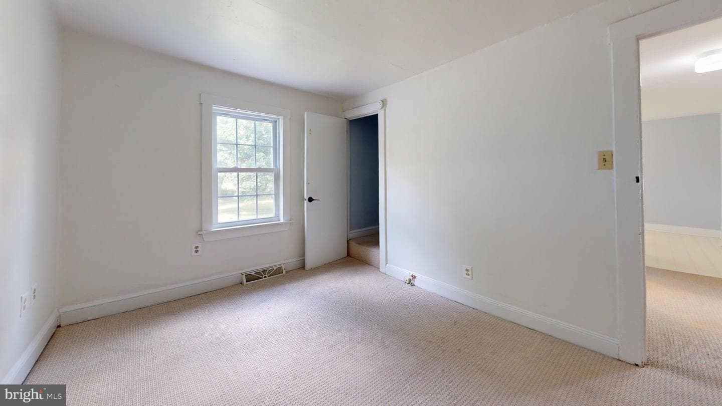 4131 Horseshoe Pike photo 15